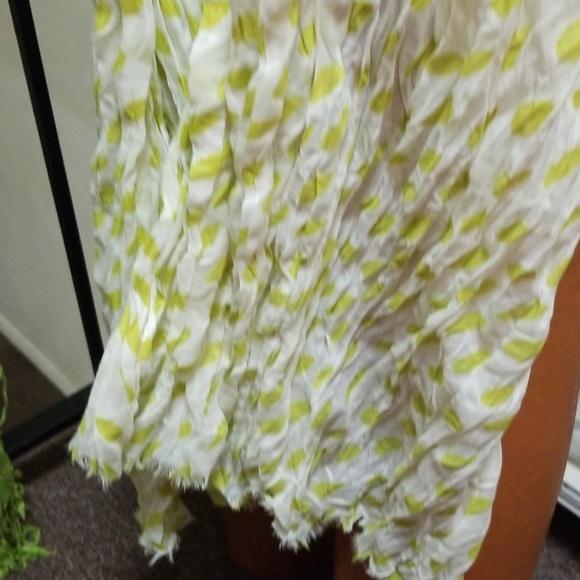 Scarf - Picture 2 of 3